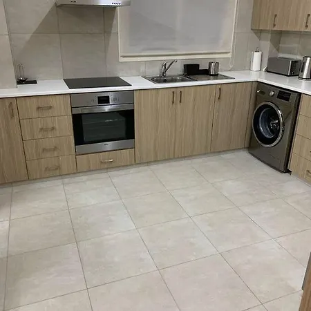 Tony's Boutique Lárnaca